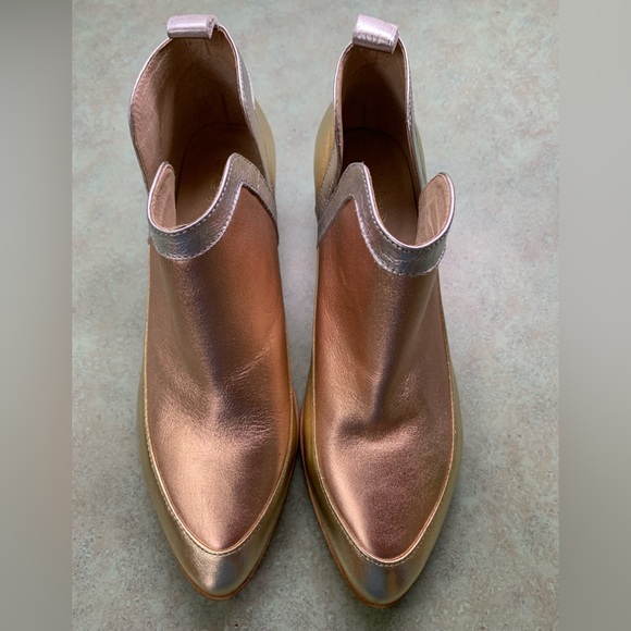 LuLaRoe Metallic Copper Leather Ankle Boots Size 7.5 - Picture 2 of 10
